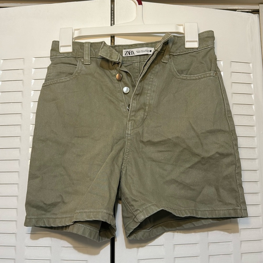 Zara Mom Fit Shorts